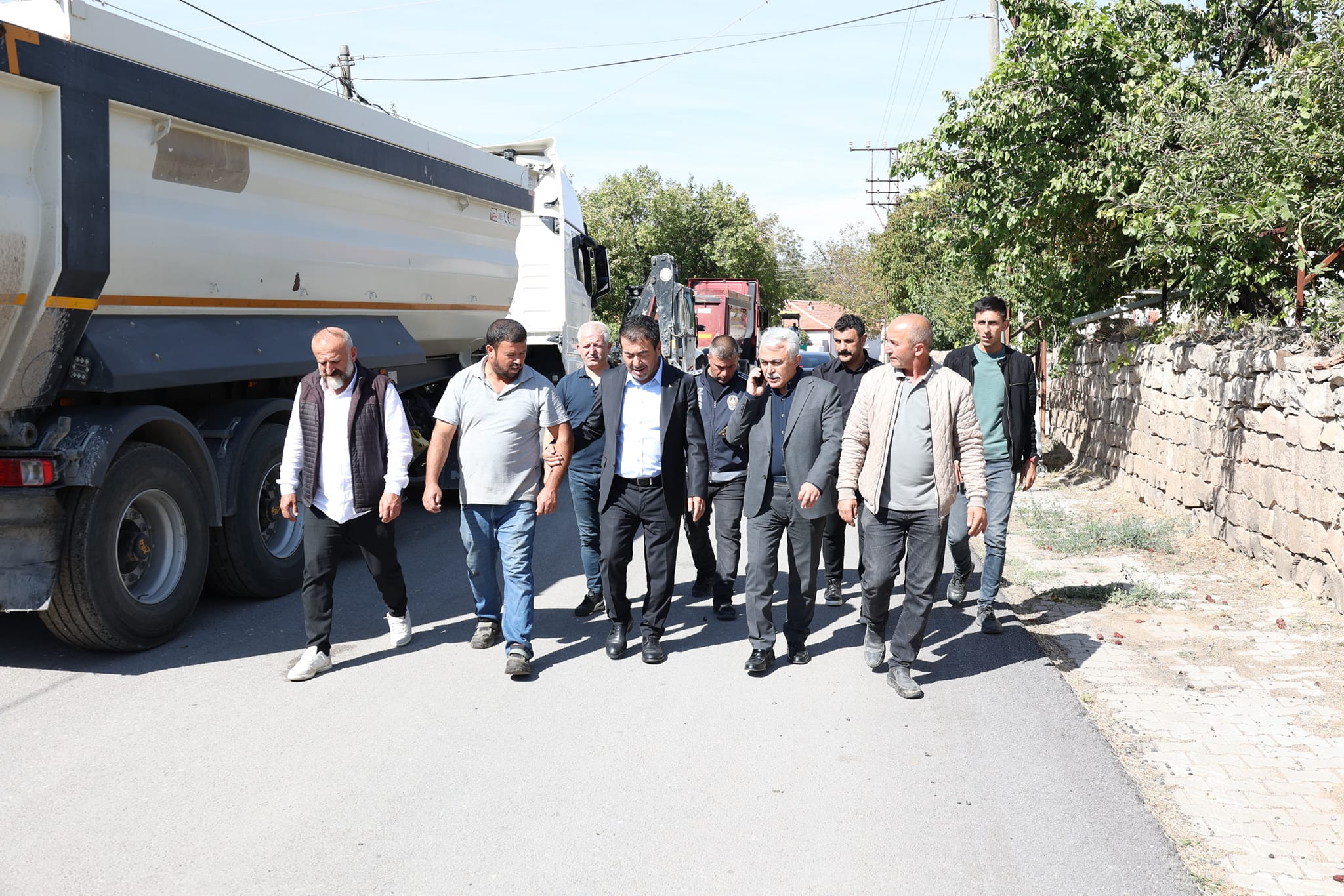 BAŞKAN METİN ASFALT ÇALIŞMALARINI İNCELEDİ