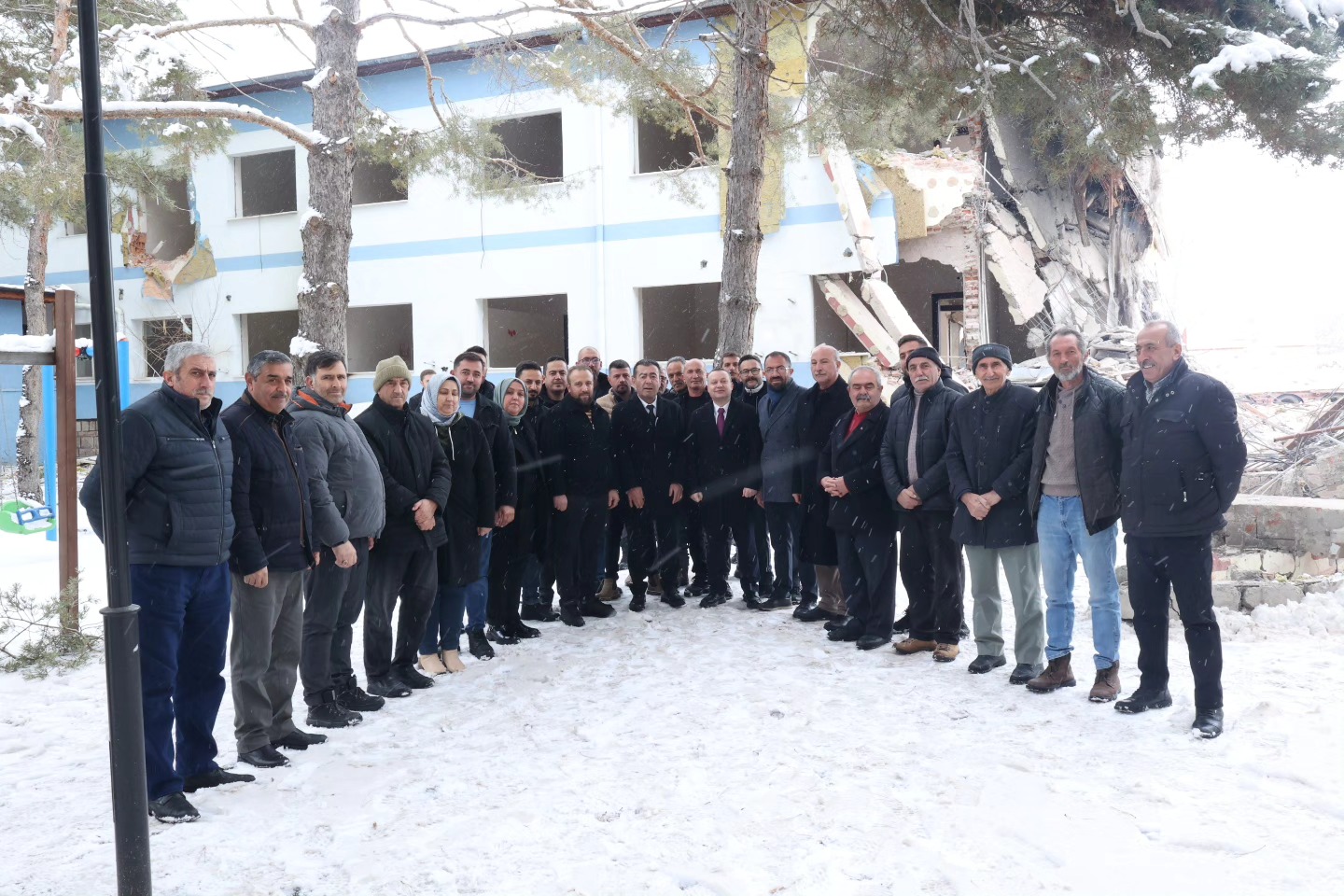 BAŞKAN METİN HÜKÜMET KONAĞI ÇALIŞMALARINI YERİNDE İNCELEDİ