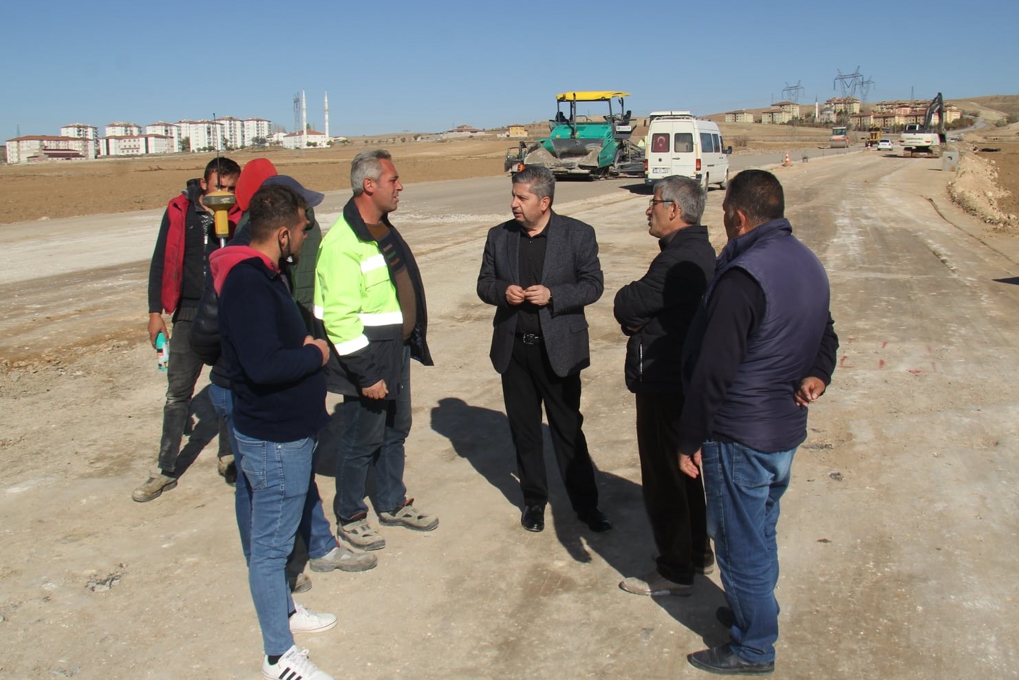​BAŞKAN ALTUN BÜNYAN-TUZHİSAR YOLU İKİNCİ ETAP ÇALIŞMALARINI YERİNDE İNCELEDİ