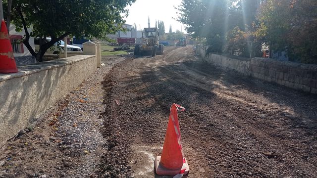 Sağlık Mahallesi Asfalta hazırlık çalışmaları devam ediyor