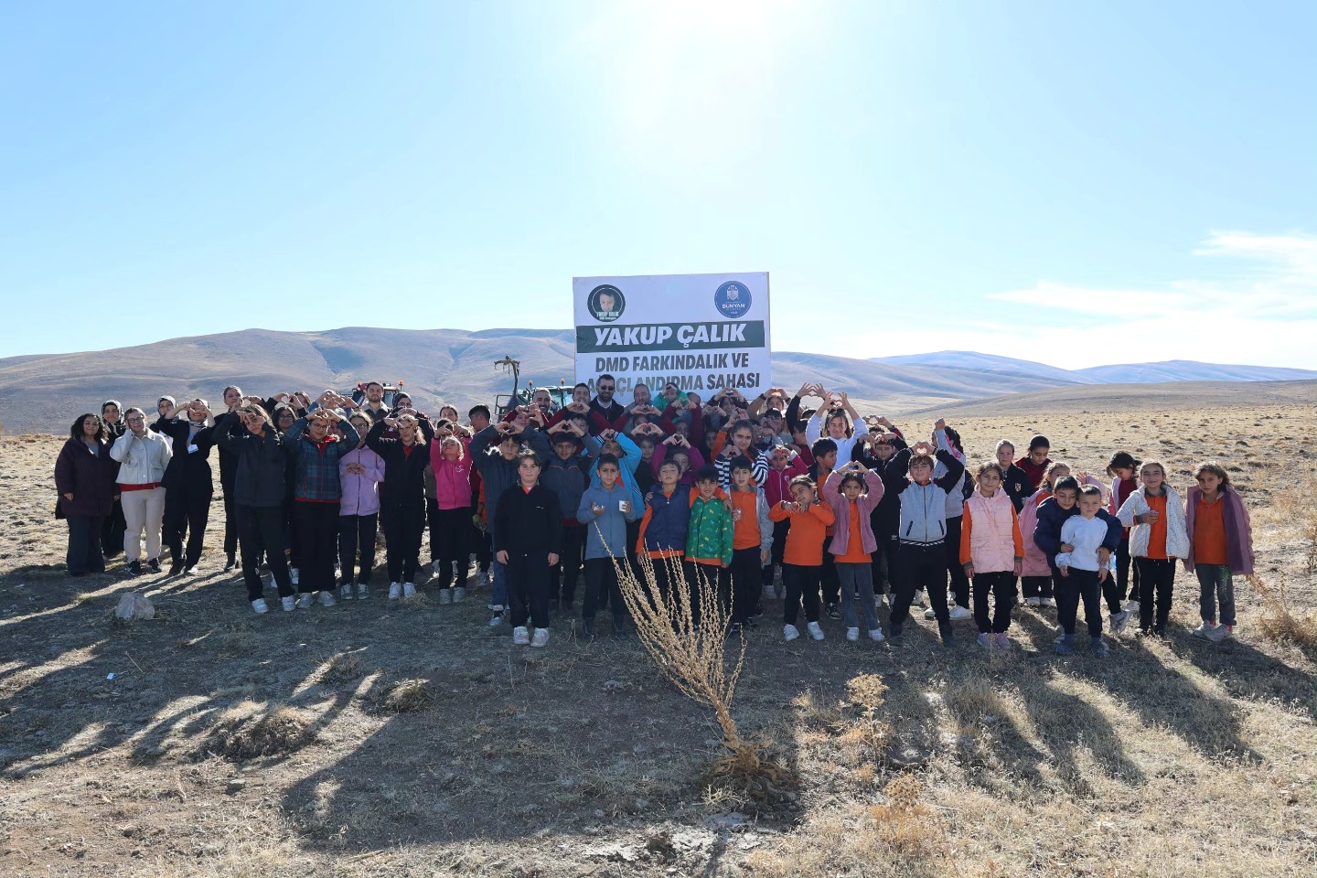 YAKUP ÇALIK ADINA GERÇEKLEŞTİRİLEN AĞAÇ DİKİM PROGRAMI