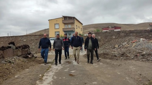 BAŞKAN METİN, KAYIP VATANDAŞIN AİLESİNİ ZİYARET ETTİ
