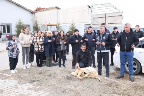 ÖNEMLİ PROJE İÇİN KURBAN KESİLDİ