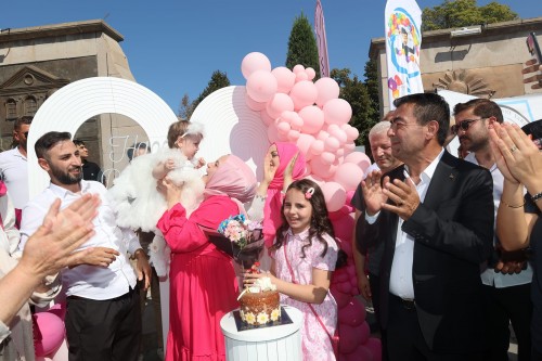 BÜNYANLI SMA HASTASI AYSİMA ADINA BALONLAR ÖZGÜRLÜĞE UÇTU