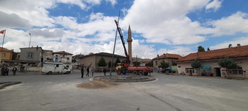 MEYDAN YENİLEME PROJESİ SON HIZ DEVAM EDİYOR