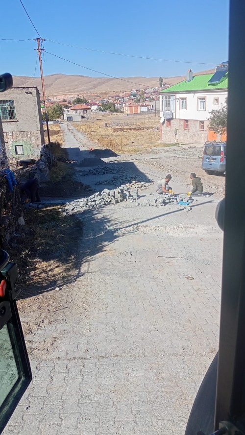 GÜLLÜCE MAHALLESİ PARKE YOL ÇALIŞMALARI