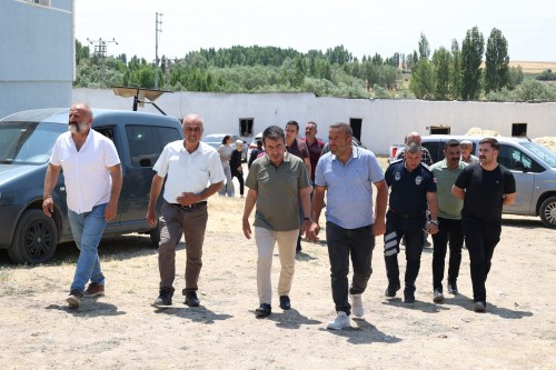 BAŞKAN METİN, SIVGIN'DA VATANDAŞLARLA BİR ARAYA GELDİ