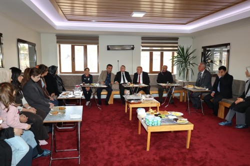 GAZZE VE DOĞU TÜRKİSTAN YARARINA DÜZENLENEN KERMES