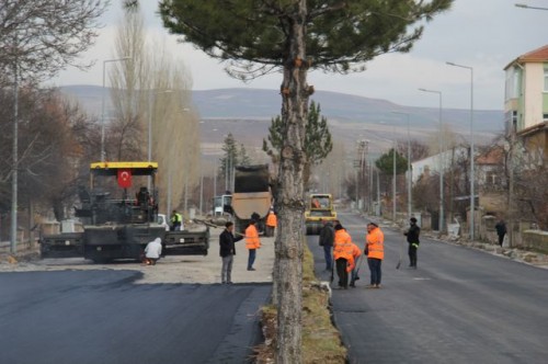 ​Sümer Mahallesinde asfalt çalışmaları başladı.