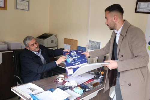 İLÇE ESNAFLARIMIZA TAKVİM DAĞITIMI