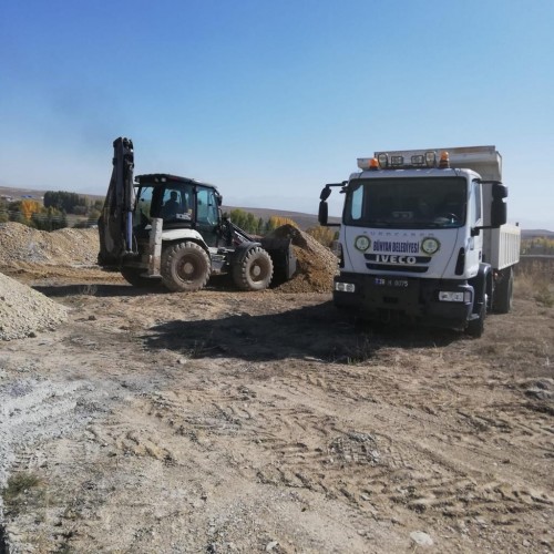​SAMAĞIR MAHALLEMİZDE YOL REGLAJ VE ALTYAPI ÇALIŞMALARI DEVAM EDİYOR