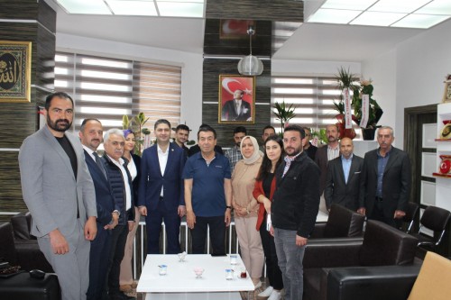 MHP GENEL BAŞKAN YARDIMCISI İSMAİL ÖZDEMİR'DEN BAŞKAN METİN'E ZİYARET