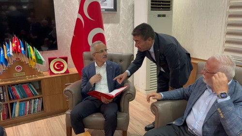 BAŞKAN METİN ULAŞTIRMA VE ALTYAPI BAKANI UROĞLU İLE GÖRÜŞTÜ