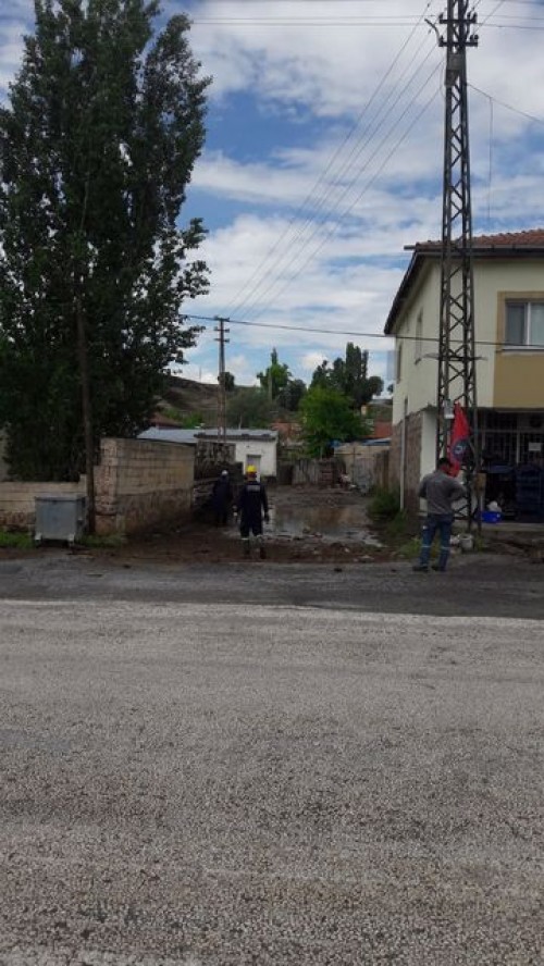 ​DİKKAT! ŞİDDETLİ SAĞNAK YAĞIŞ UYARISI